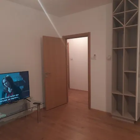 Ninarich,apartman Sa 2 Sobe Idealan Za Bracni Par Sa Djecom Ili 2para, *