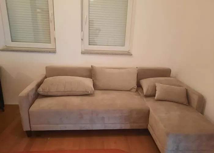 Ninarich,apartman Sa 2 Sobe Idealan Za Bracni Par Sa Djecom Ili 2para,